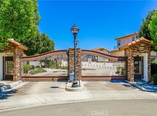 552 Via Pueblo, Riverside, CA 92507