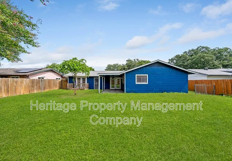 7422 Stonehouse Dr — Photo 27