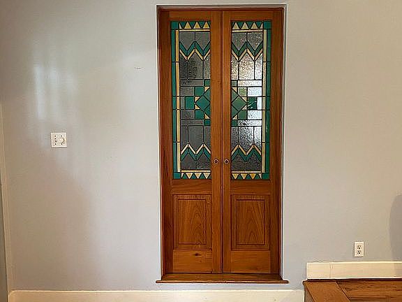 foyer (detail)