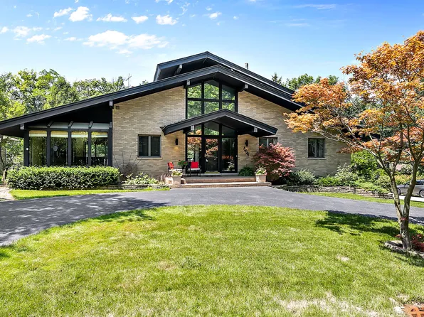 401 Forest Ave, Willow Springs, IL 60480