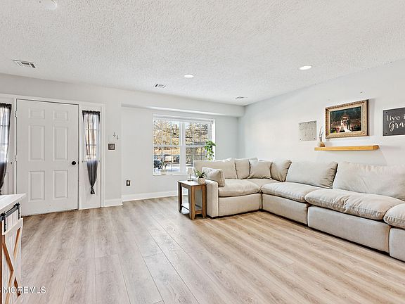 5th image of 14 Ambrose Lane