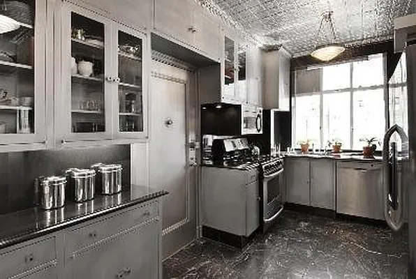 Sold by Corcoran | media 29