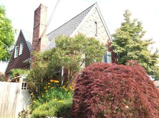 8017 4th Ave NE, Seattle, WA 98115