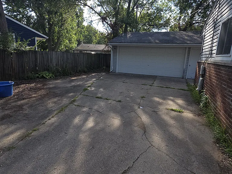 714 Desoto Ave — Photo 16