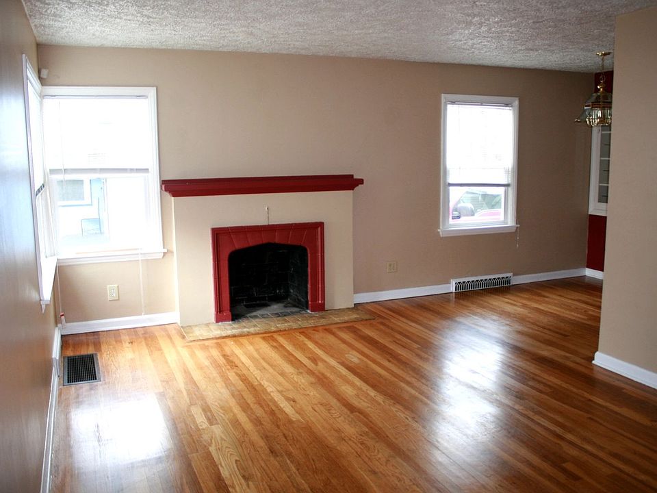 1st image of 2722 W Garland Ave