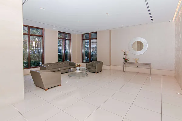 Rented by New York Residence | media 48