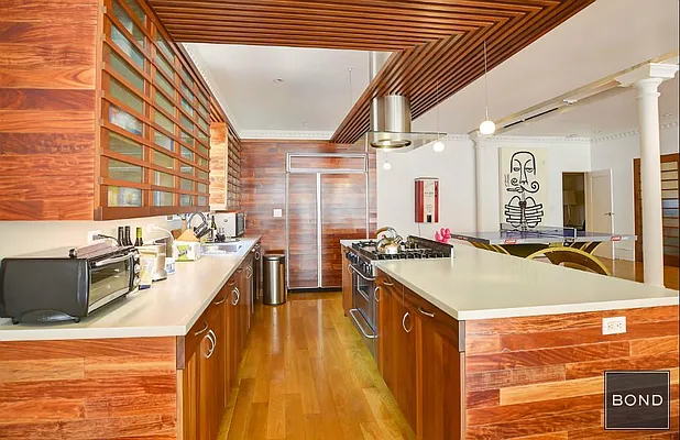 Rented by Bond New York | media 26