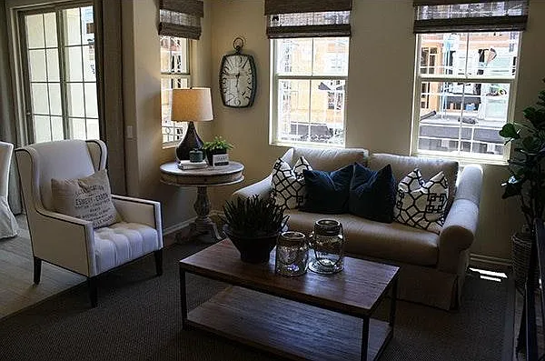 2 bed, 2.5 bath, 1166 sqft, $3,200 — Photo 4