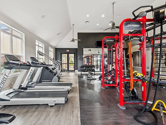 Katy Ranch Apartments 24-Hour Gym _ Advanced Fitness Center in Katy, TX