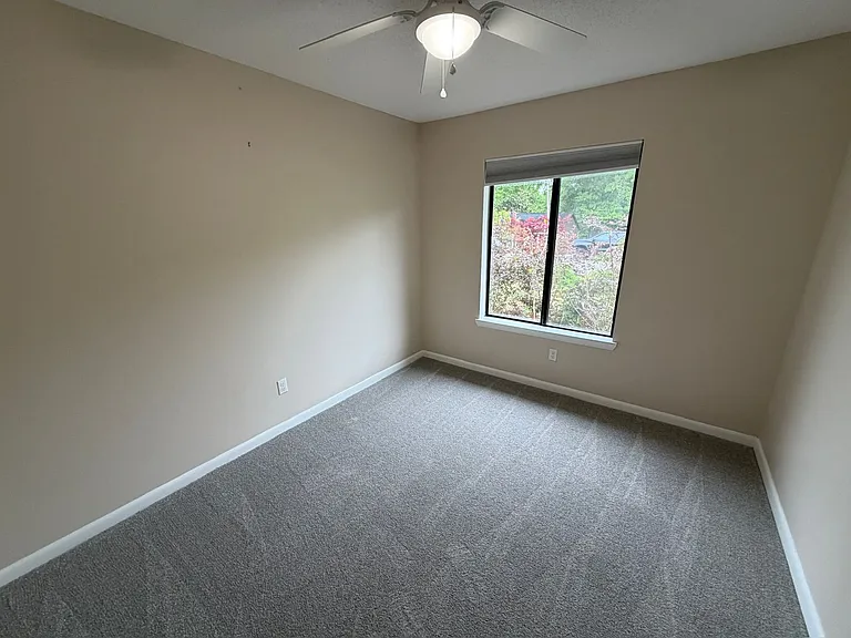 210 Honeysuckle Way — Photo 11