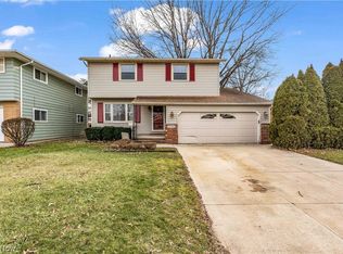 15908 Dunbury Dr, Maple Heights, OH