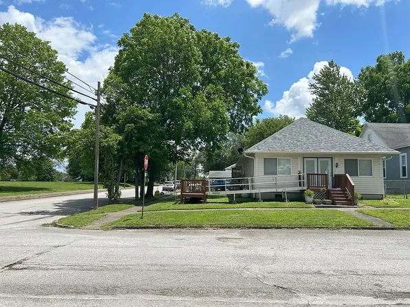 1018 Market St, Metropolis, IL 62960