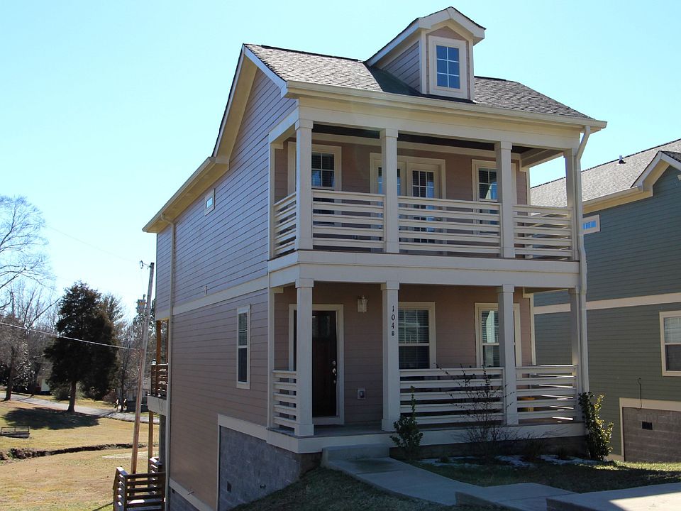 1st image of 104B Helen St