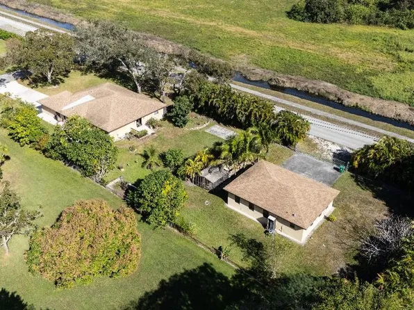 13602 SW 24th Street, Davie, FL 33325