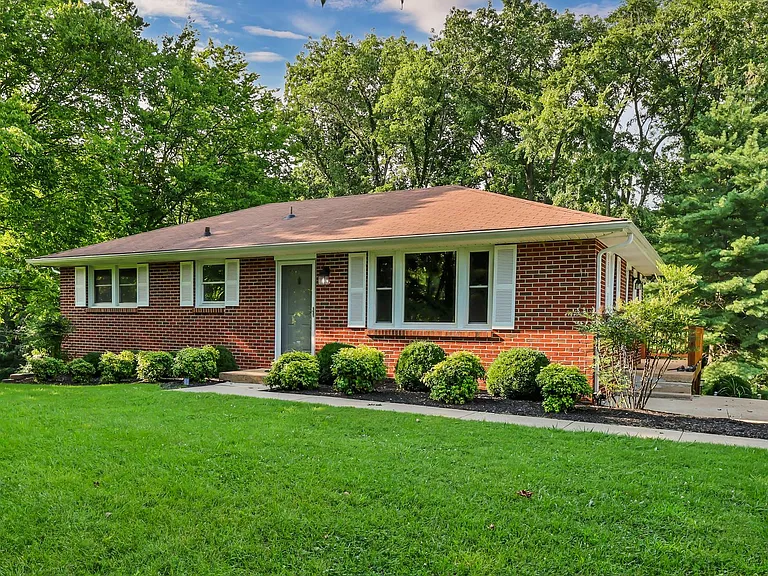 613 Channell Dr — Photo 32