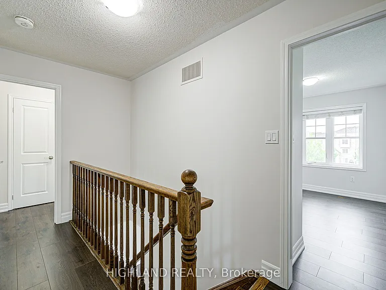 265 Ellen Davidson Dr #4 — Photo 25