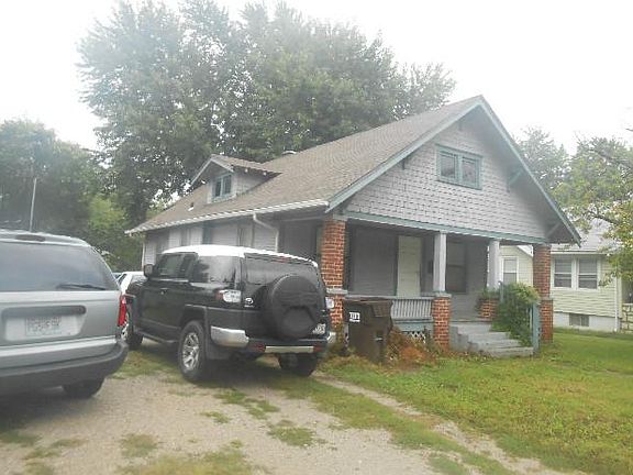 3rd image of 625 S Ash Ave