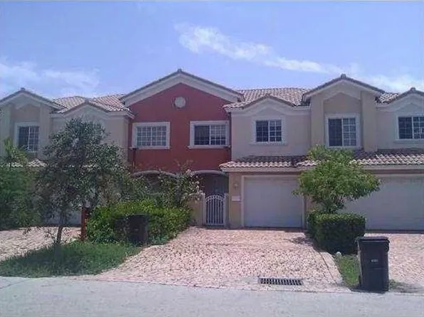 2652 NE 30th Pl, Fort Lauderdale, FL 33306