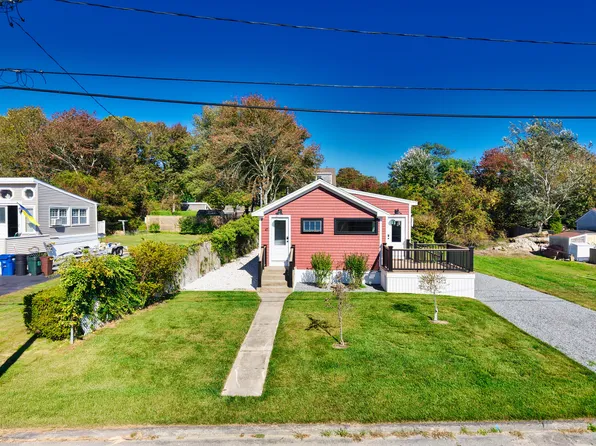 41 Point St, Fairhaven, MA 02719