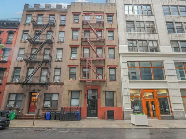 228 West 17th Street image 1 of 7