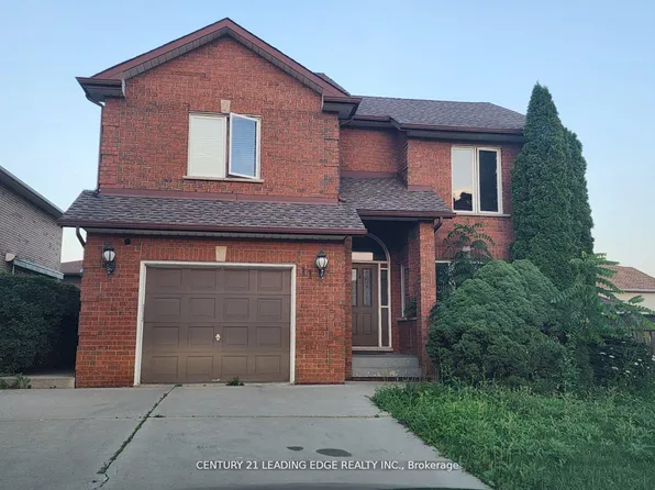 11 Westlawn Dr, Hamilton, ON L9B 2J4