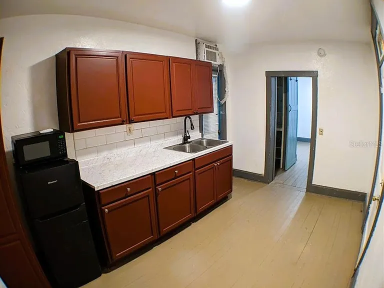 401 Colonia Ln E #10 — Photo 8