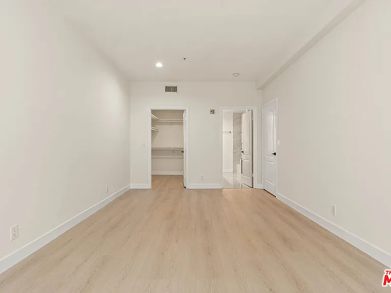 1315 S Saltair Ave #203 — Photo 14