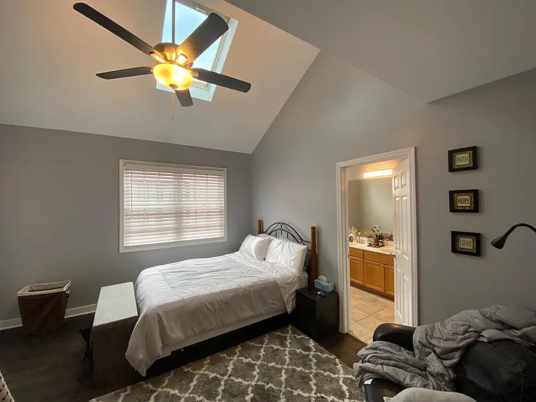 2350 W Harrison St #4 — Photo 5