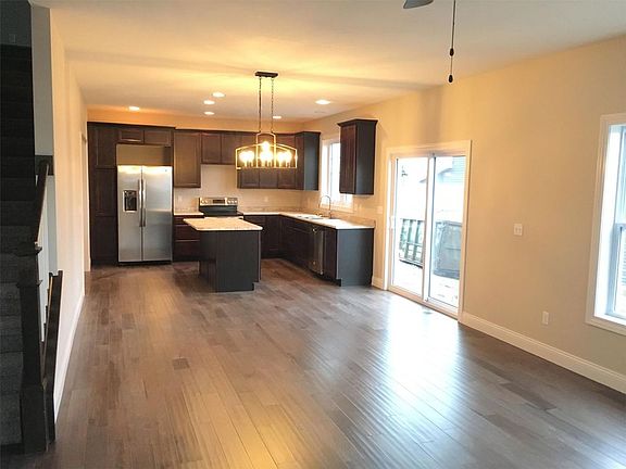 4th image of 1206 S Roberto Rd #B