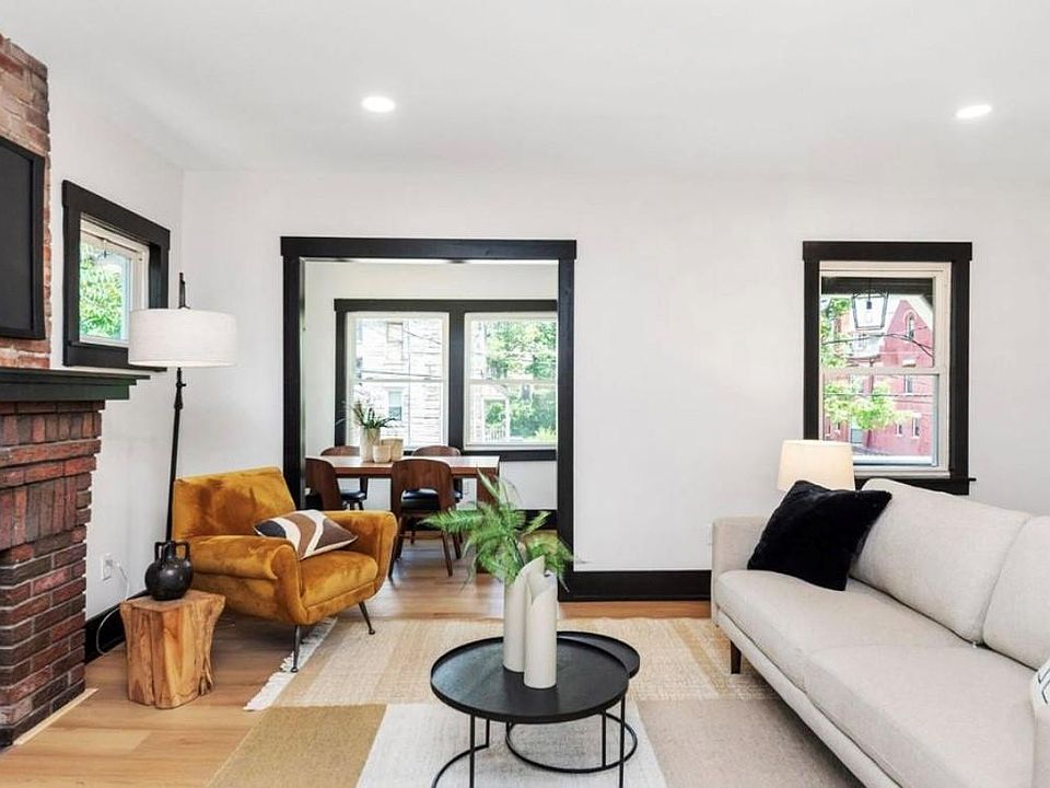 1st image of 3021 Melrose Ave #1