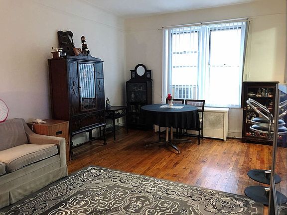 4th image of 59-11 Queens Blvd #4F