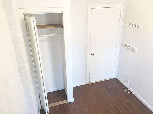 Rented by Stewart Harrison LLC | media 26