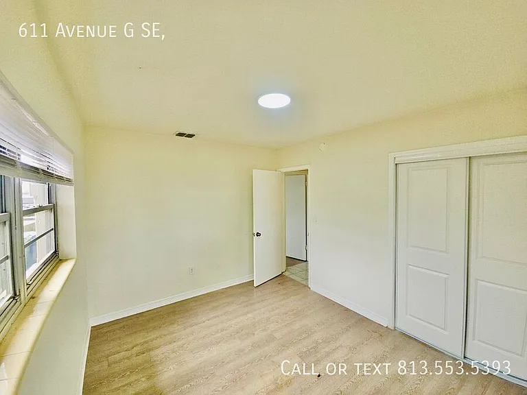 611 Avenue G SE — Photo 17