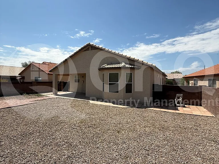 2396 W Silverbell Tree Dr — Photo 24
