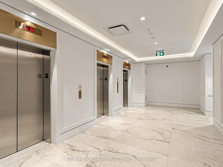 4010 Eglinton Ave W #702 — Photo 32
