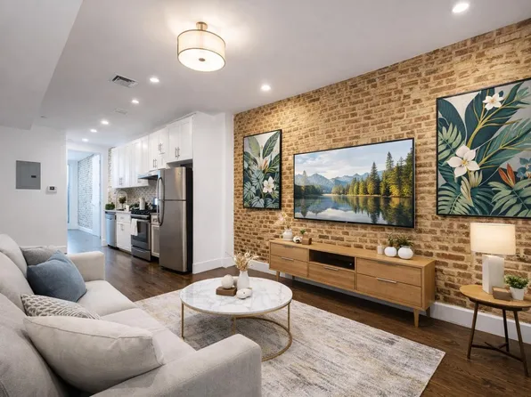 558 Kosciusko Street image 1 of 14