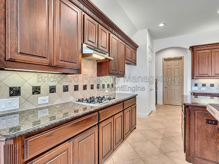 350 Pine Valley Dr — Photo 22