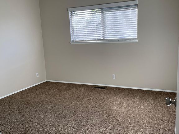 4th image of 923 Parkview Ave #923