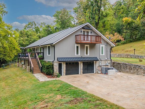 2nd image of 5353 Green Valley Ct
