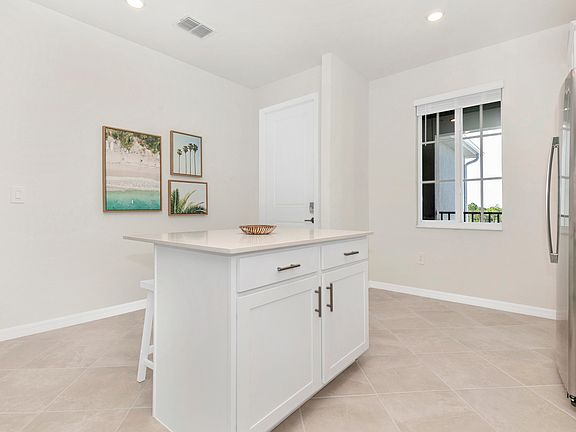 5th image of 12320 Wellen Golf St #403