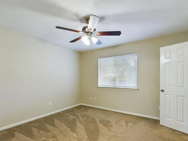 2404-2406 Brittain Ct — Photo 7