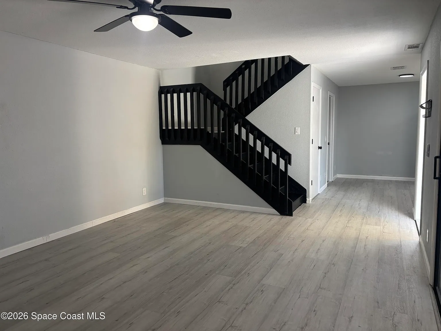 2 bed, 1.5 bath, 1236 sqft, $1,700 — Photo 4