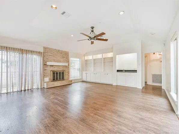 7815 Duffield Ln, Houston, TX 77071