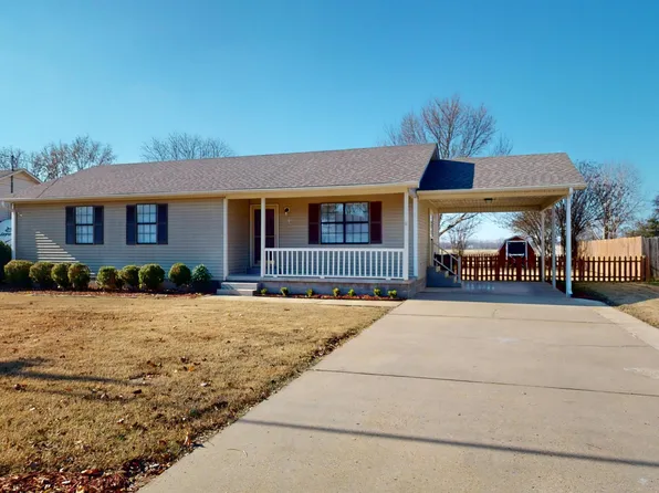 2491 Clifton Dr, Dyersburg, TN 38024