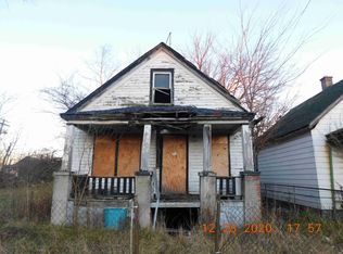 13930 Fleming Ave, Hamtramck, MI 48212