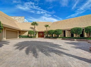 15 Huntly Dr, Palm Beach Gardens, FL 33418