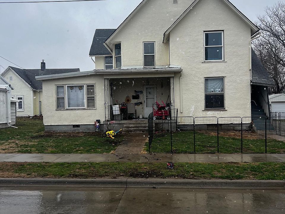2nd image of 404 N 10th St