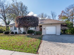 16-14 Parmelee Ave, Fair Lawn, NJ 07410