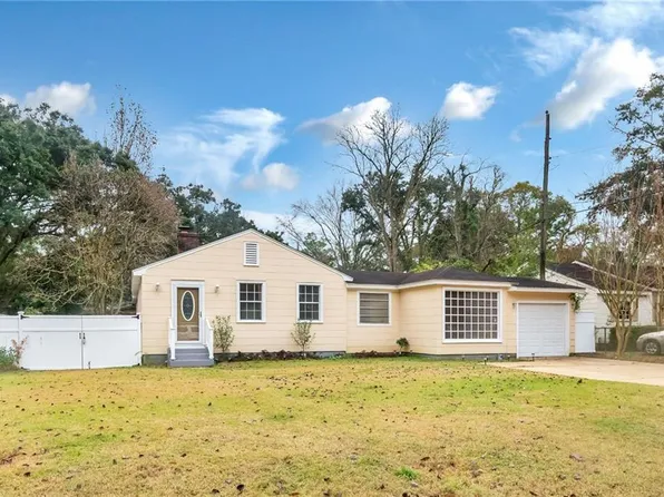 5151 Norton Ln, Mobile, AL 36608