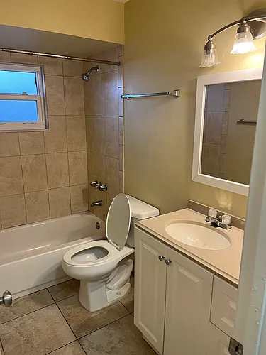 1402 Rainbow Ave Photo 1